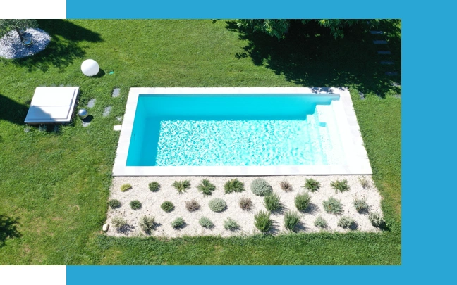 piscine installée avec un local technique enterré